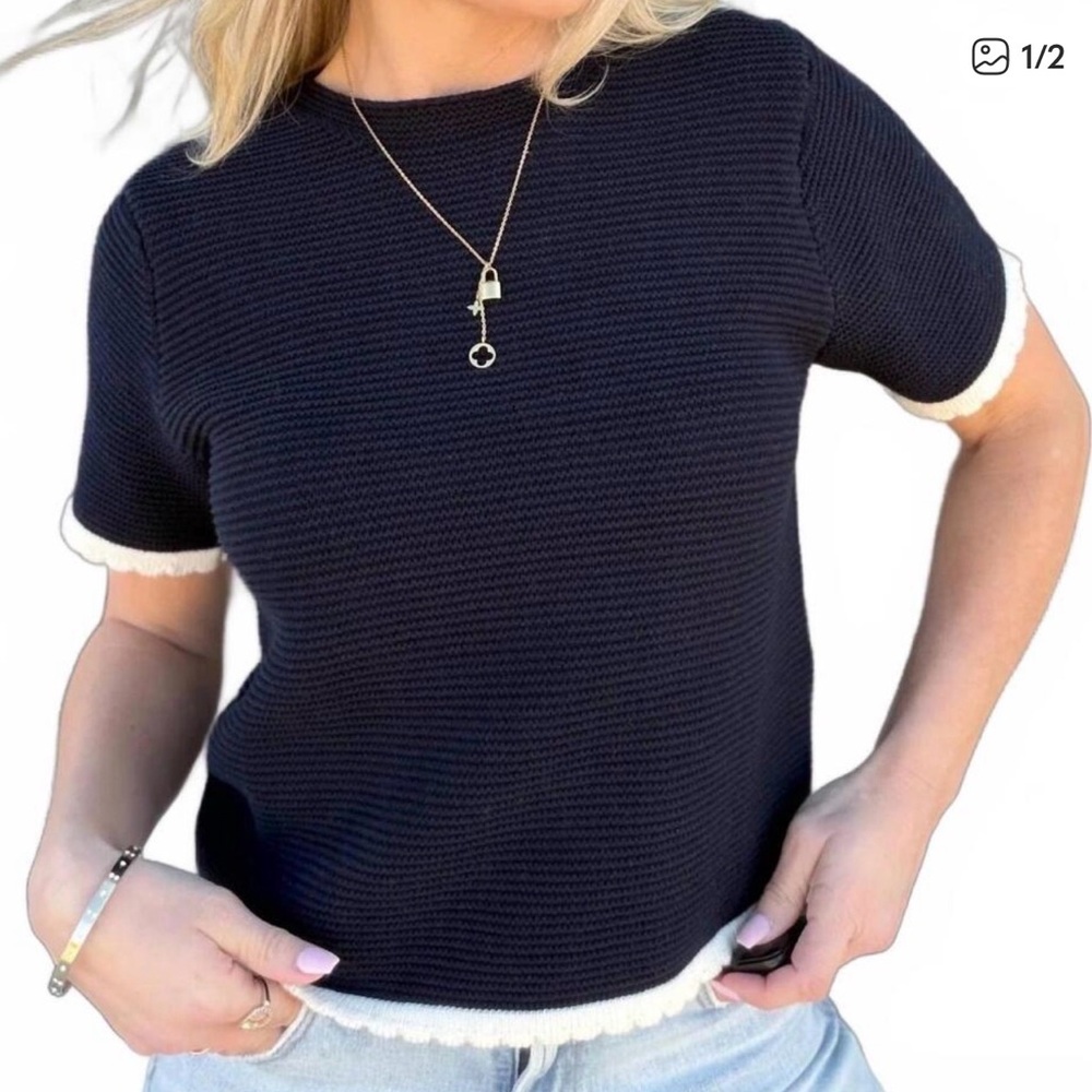 eesome Black Short-Sleeve Knit Top with Cream Trim